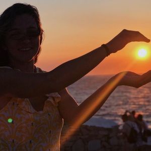 Meet your Posher, Roxanna